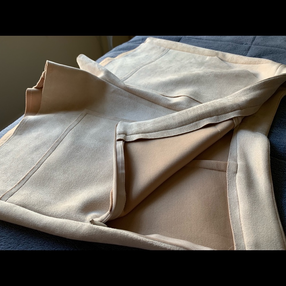 Shorts - Picture 6 of 6